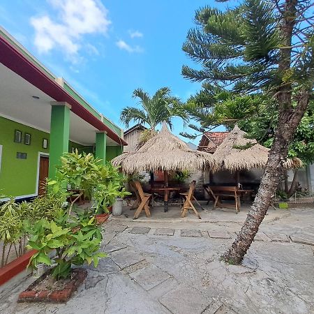 Azza Karimunjawa Hotel ภายนอก รูปภาพ